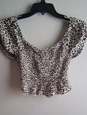 Rue21 Black Leopard Smocked Crop Top on Cream